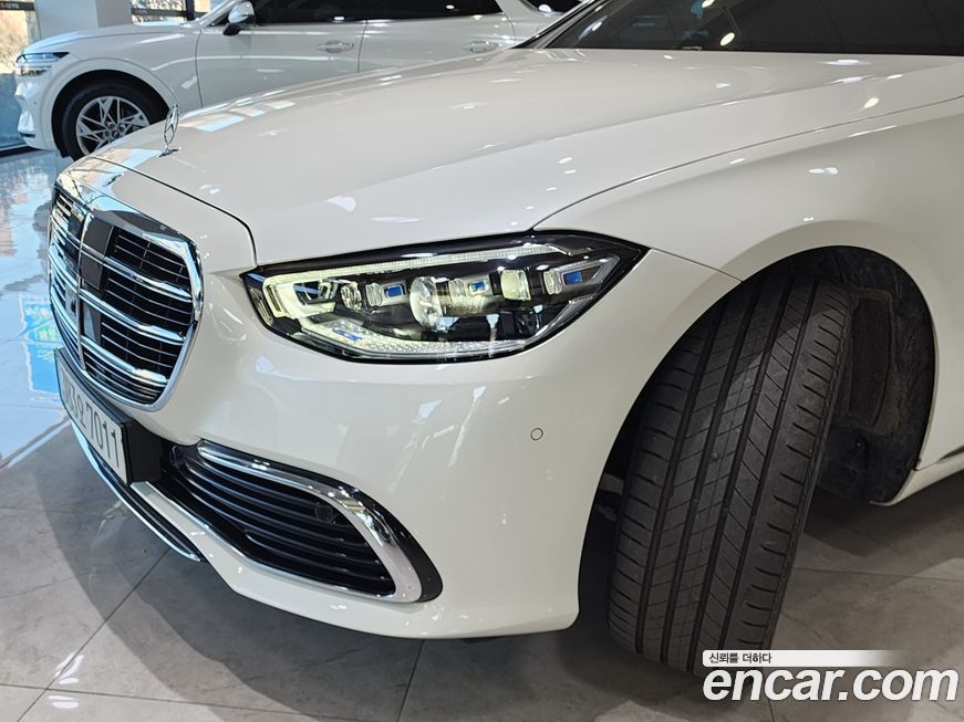 Mercedes-Benz S-Class 2023
