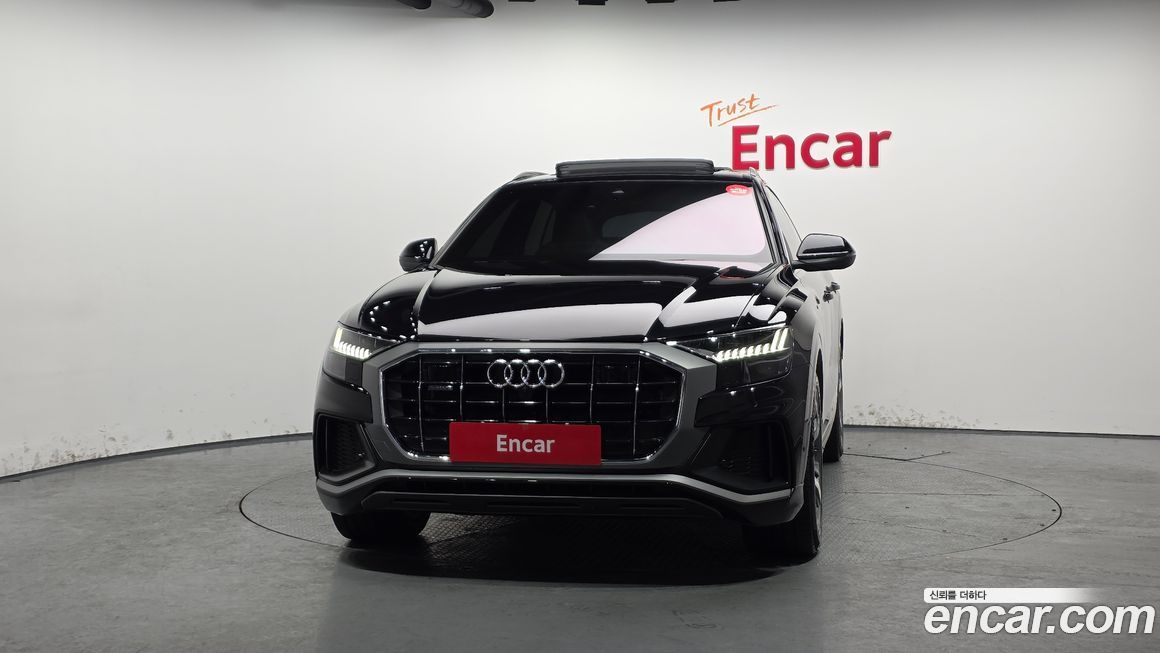 Audi Q8 2021
