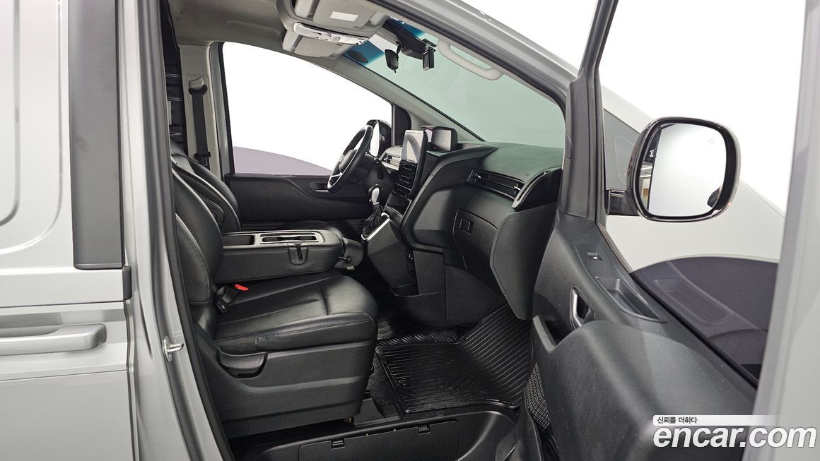 Hyundai Staria 2023