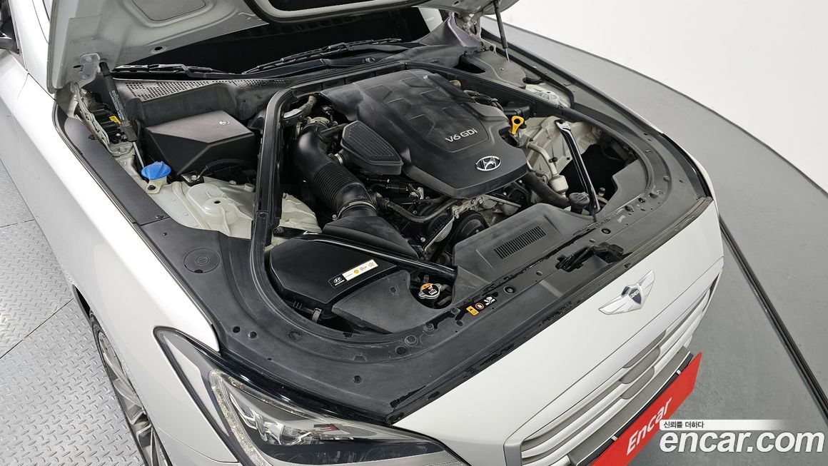 Hyundai Genesis 2015