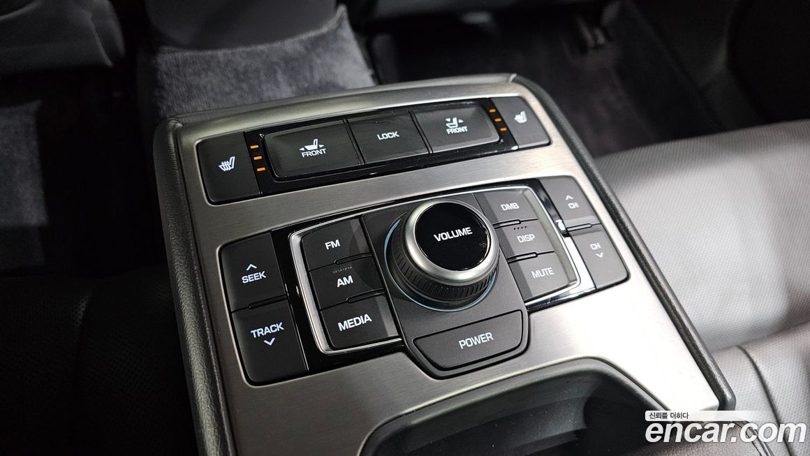 Hyundai Genesis 2015