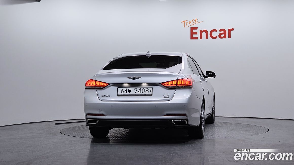 Hyundai Genesis 2015