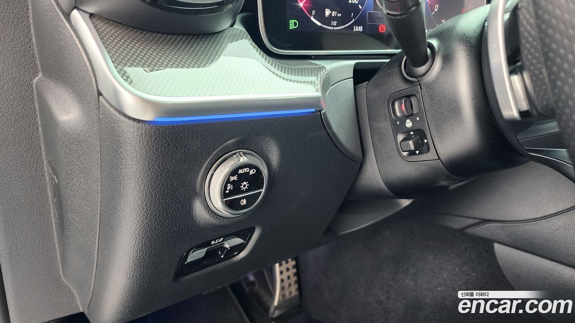 Mercedes-Benz C-Class 2022