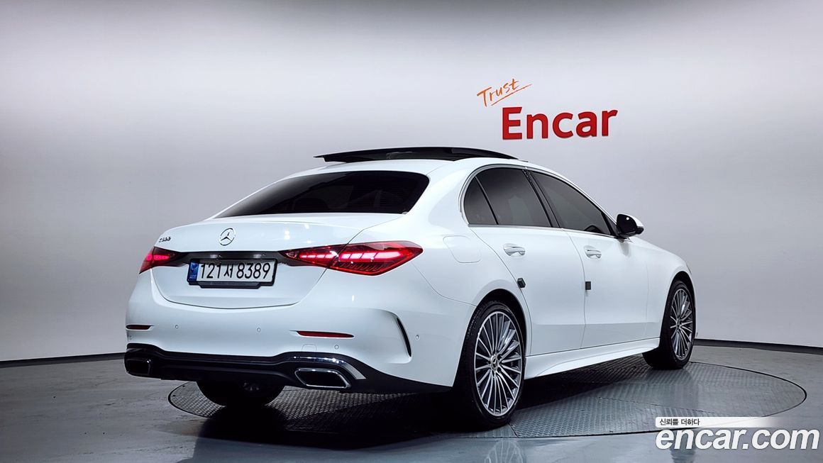 Mercedes-Benz C-Class 2022