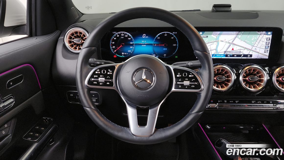 Mercedes-Benz EQA 2021