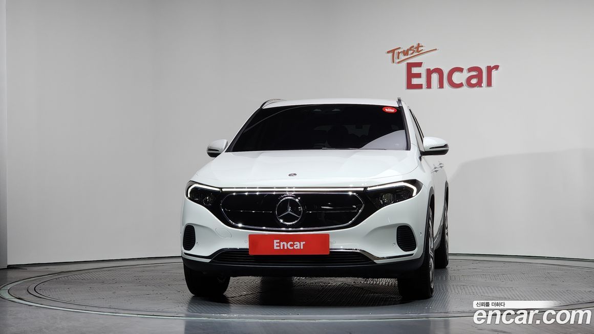 Mercedes-Benz EQA 2021