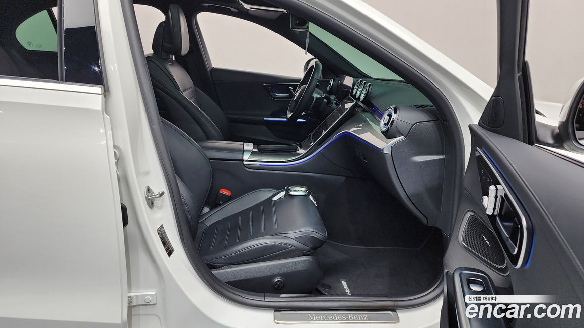 Mercedes-Benz C-Class 2022