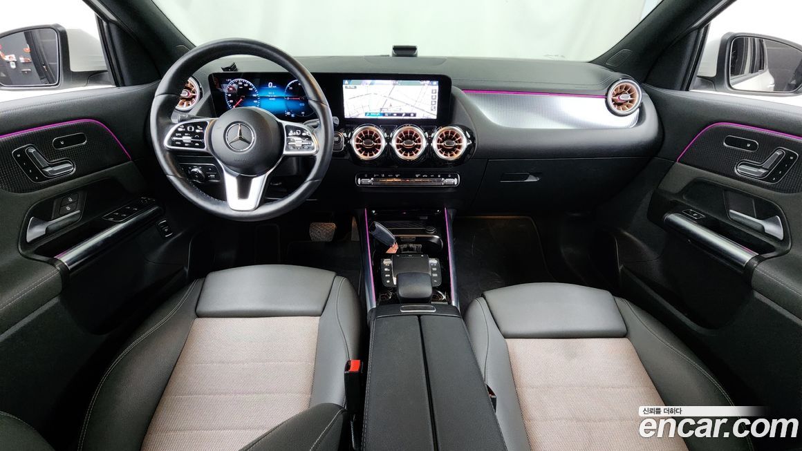 Mercedes-Benz EQA 2021