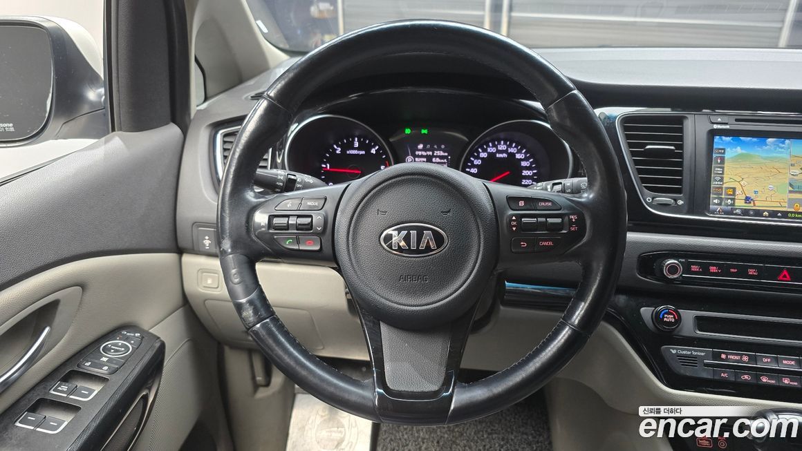 Kia Canival 2015