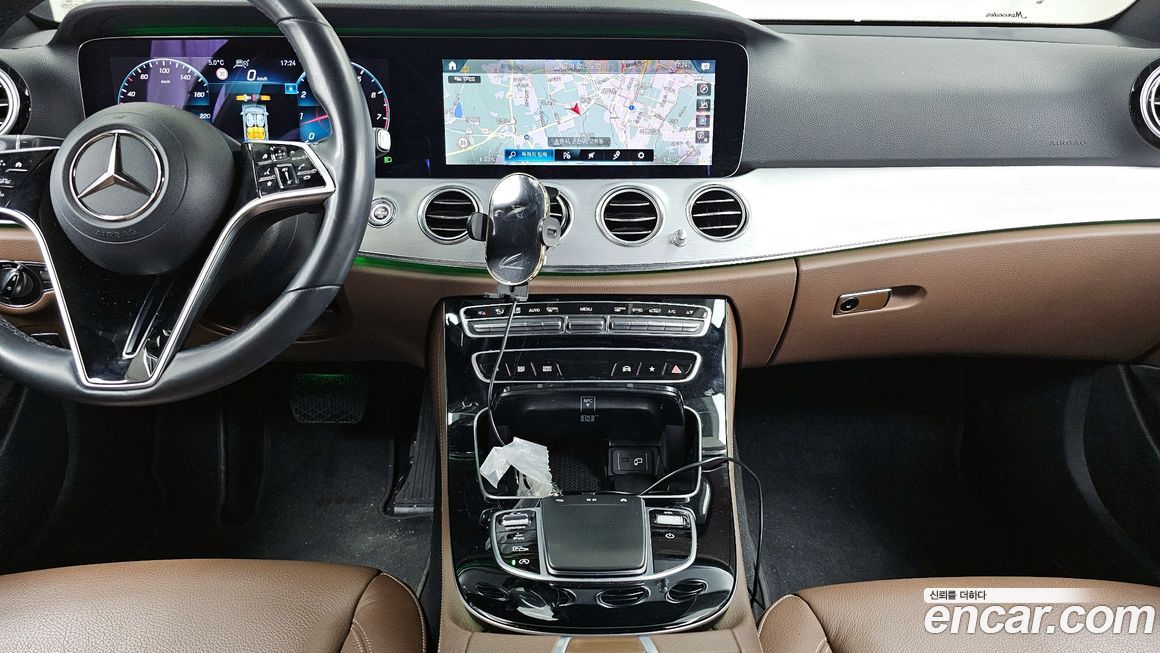 Mercedes-Benz E-Class 2021