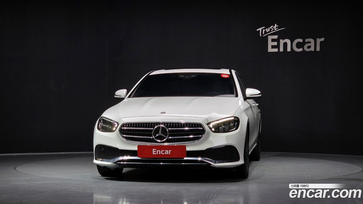 Mercedes-Benz E-Class 2021