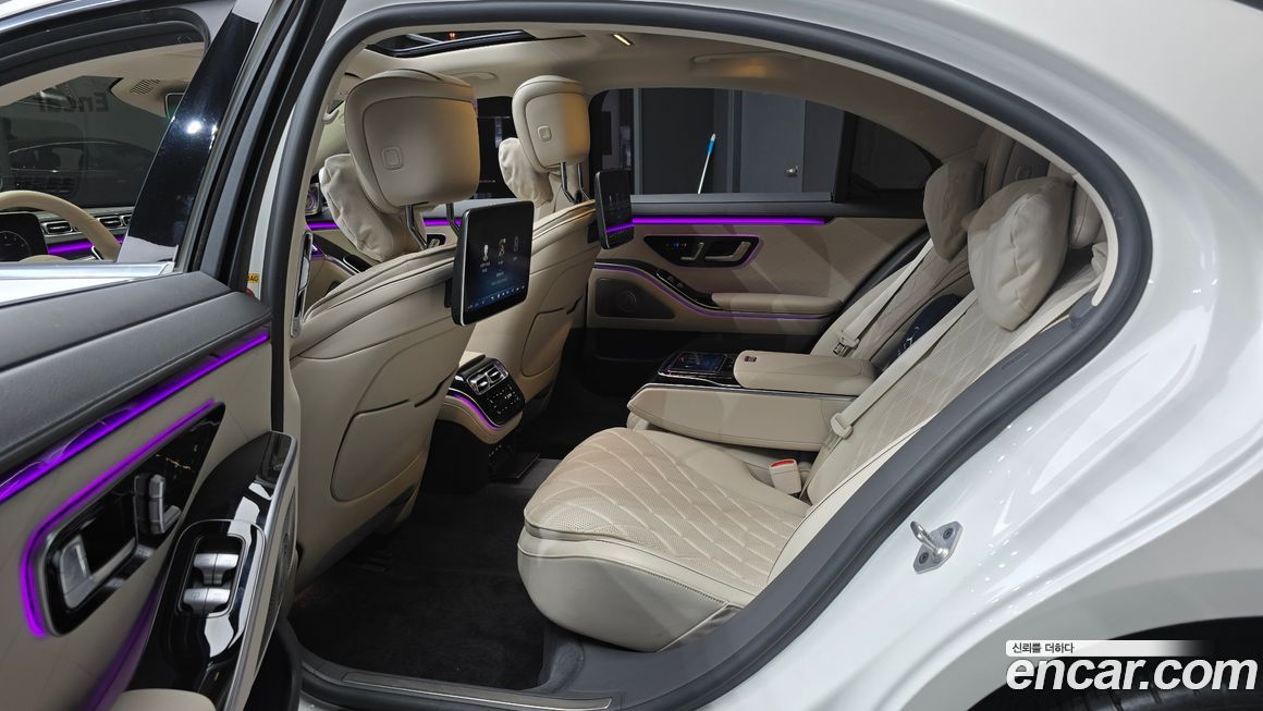 Mercedes-Benz S-Class 2021