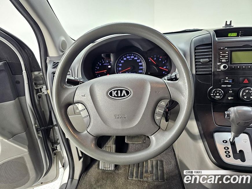 Kia Canival 2012