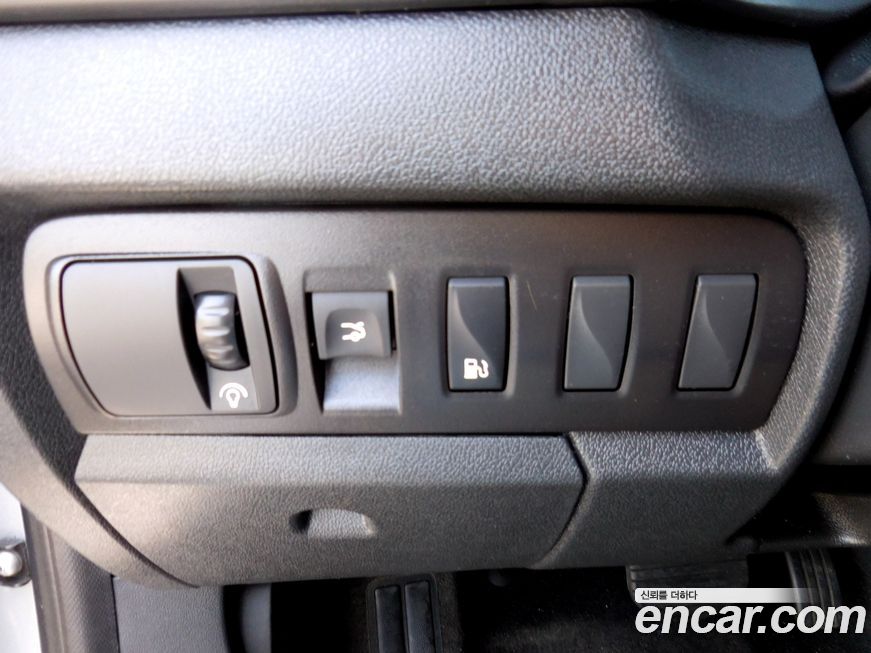 Renault-KoreaSamsung SM3 2011