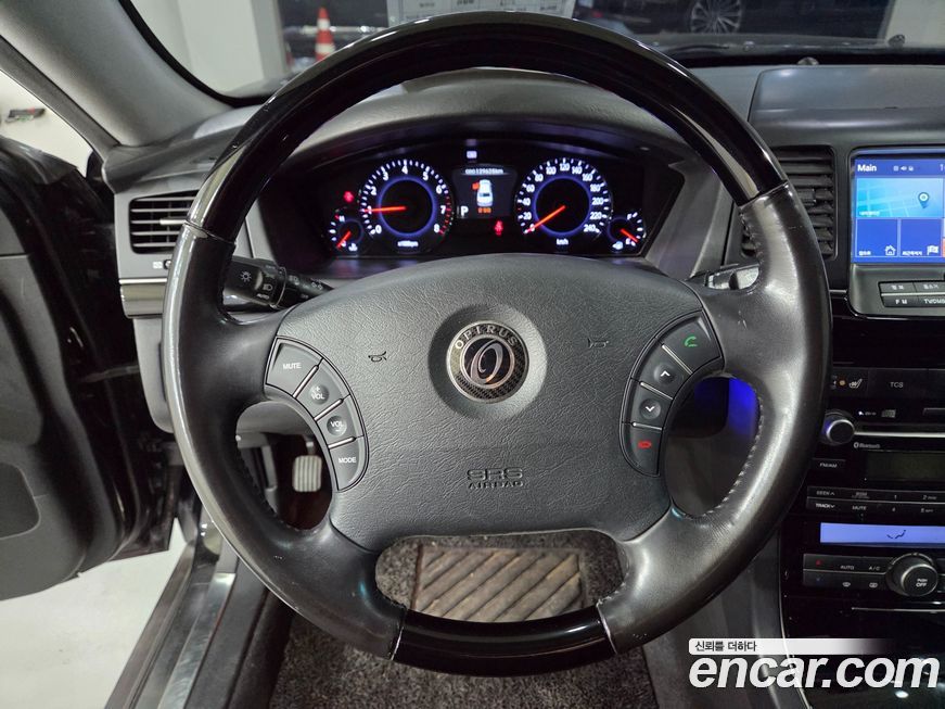 Kia OPIRUS 2010