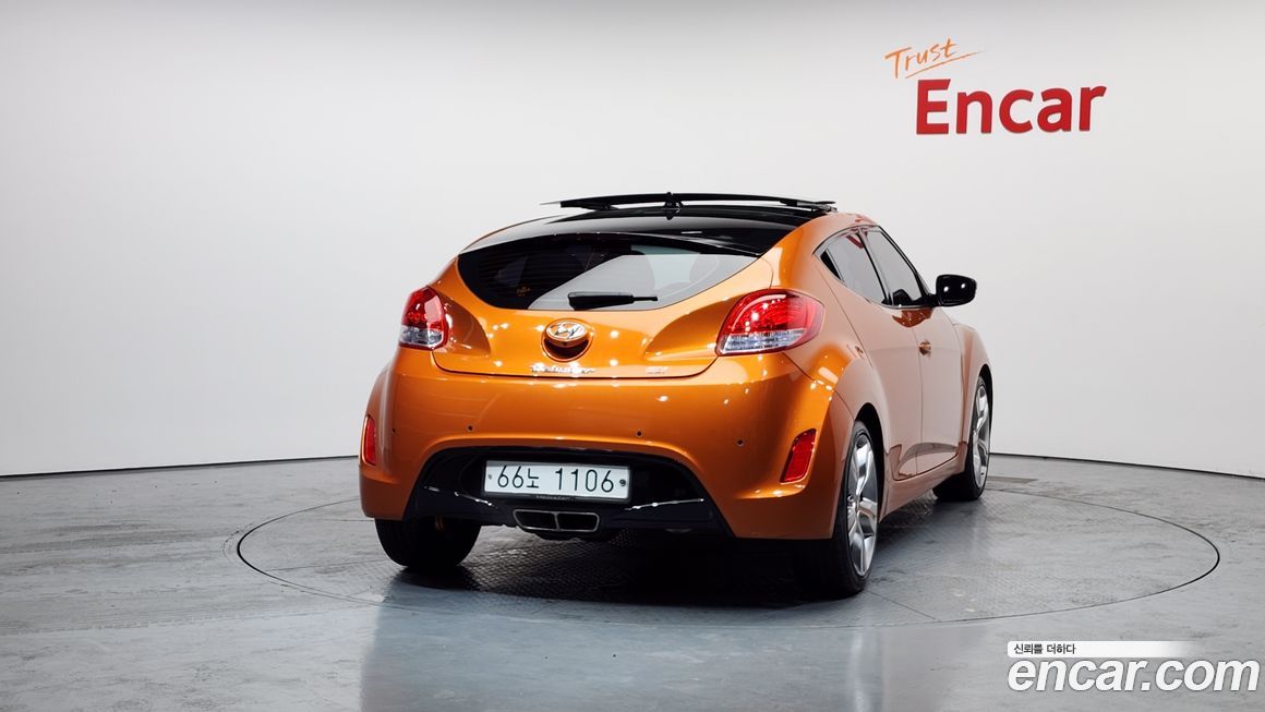 Hyundai Veloster 2012