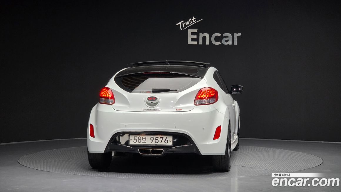 Hyundai Veloster 2012