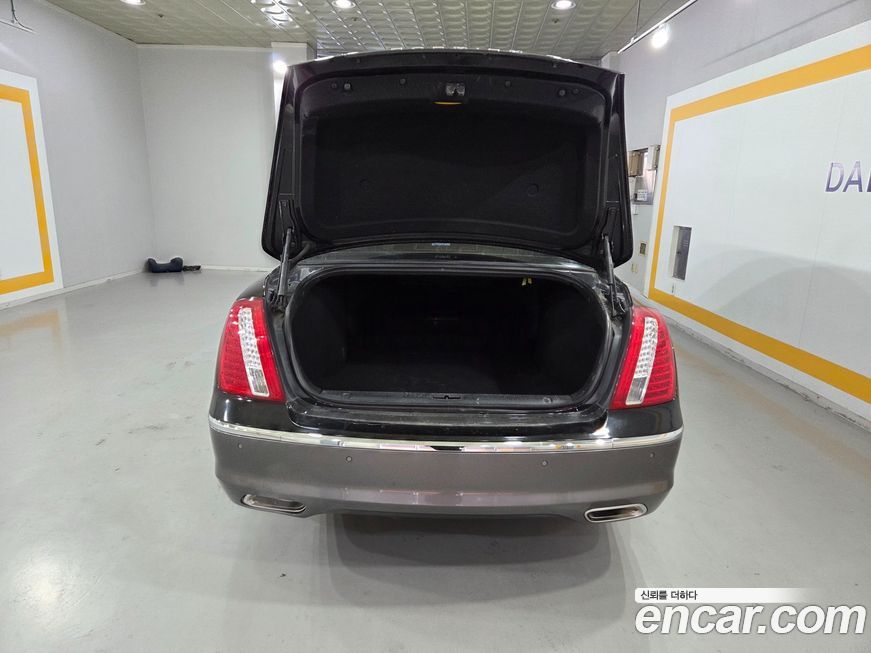 Kia OPIRUS 2010