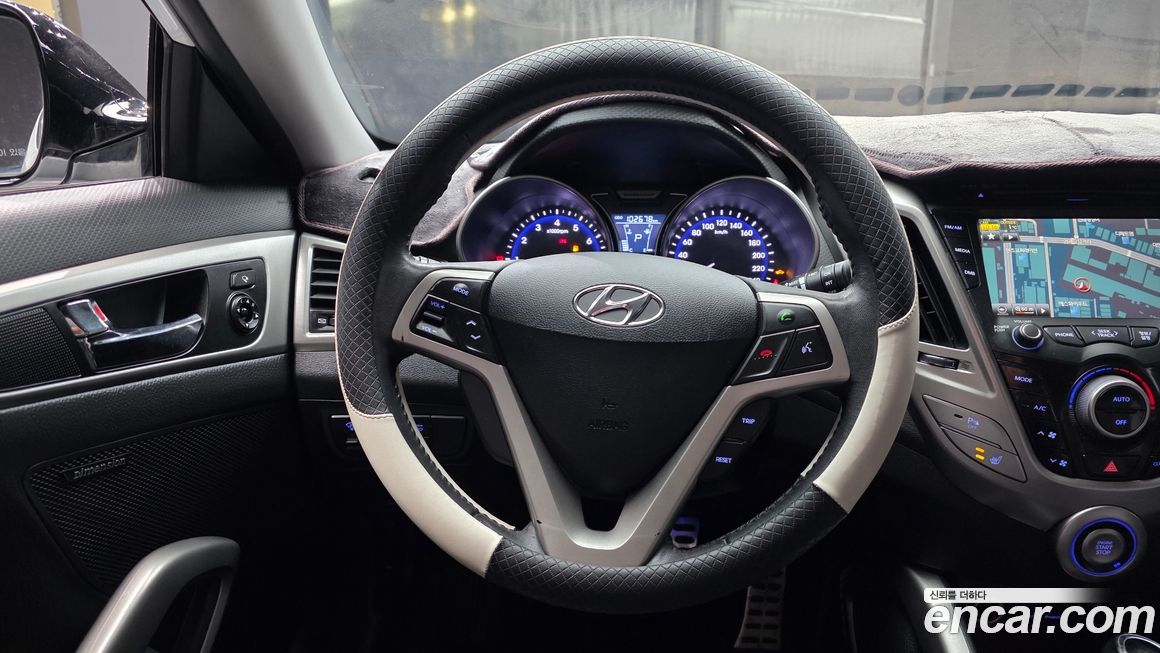 Hyundai Veloster 2012
