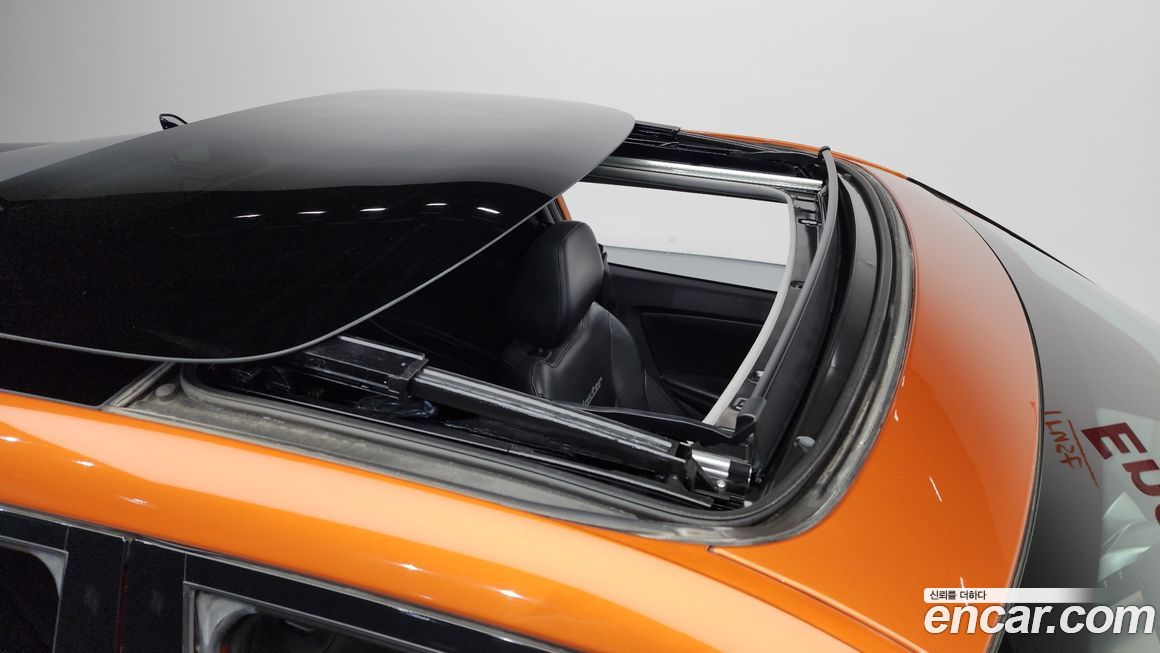 Hyundai Veloster 2012