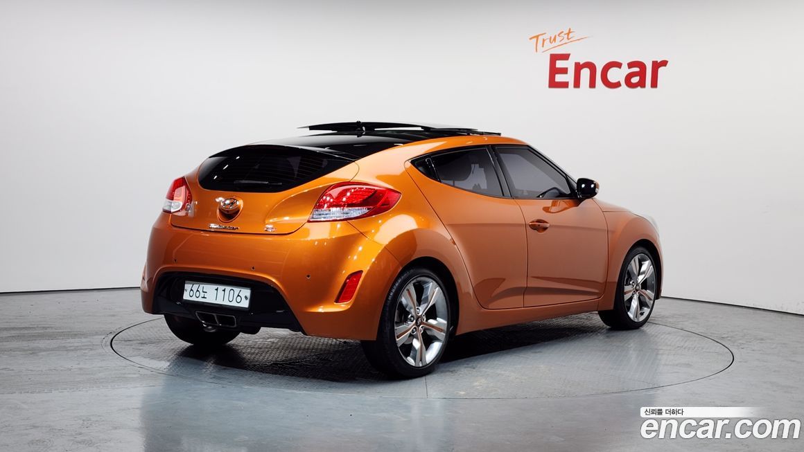 Hyundai Veloster 2012