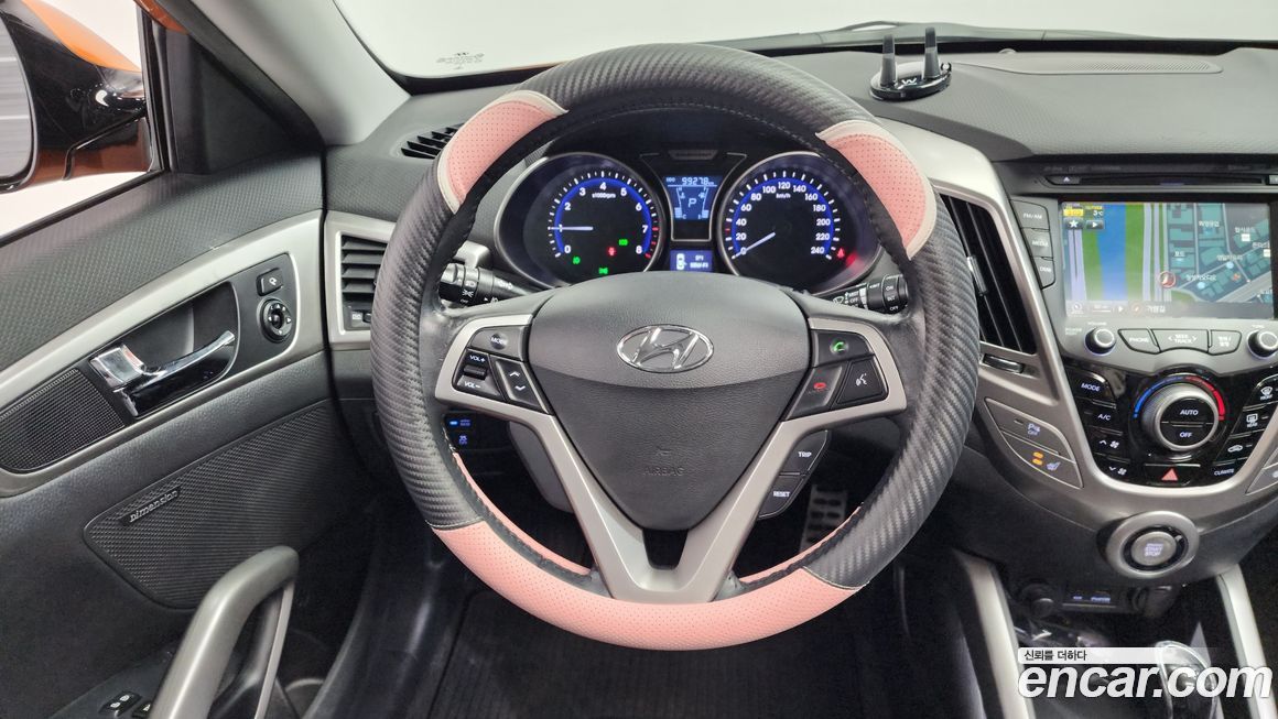 Hyundai Veloster 2012