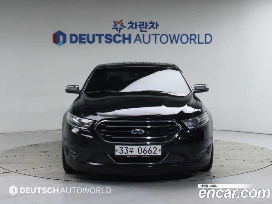 Ford Taurus 2015