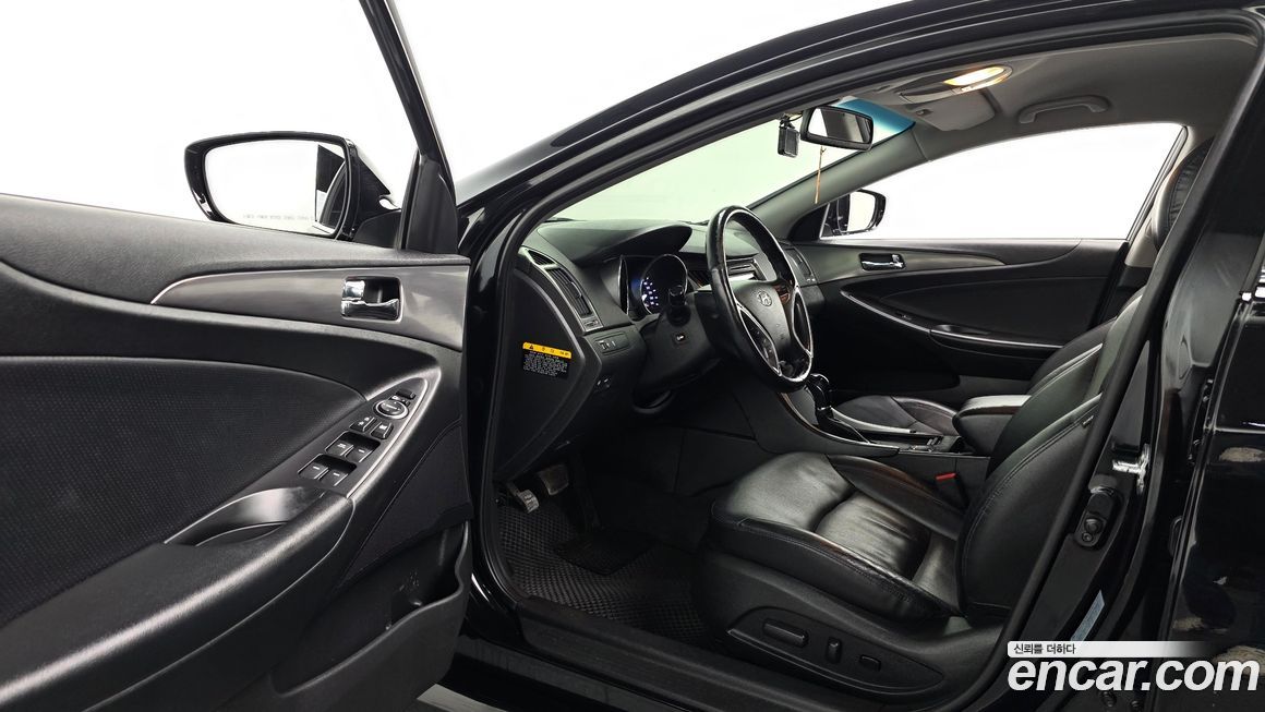 Hyundai Sonata 2013