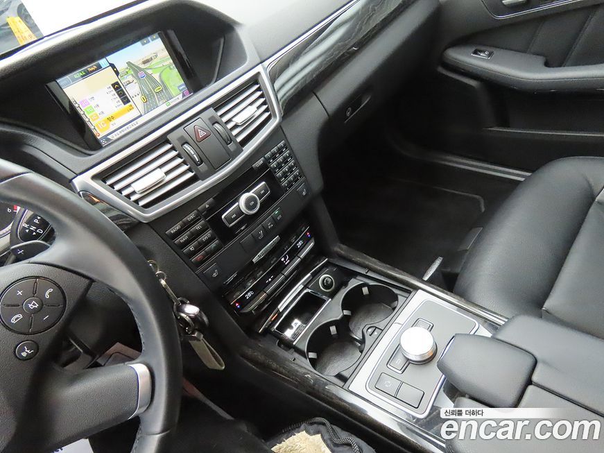 Mercedes-Benz E-Class 2012