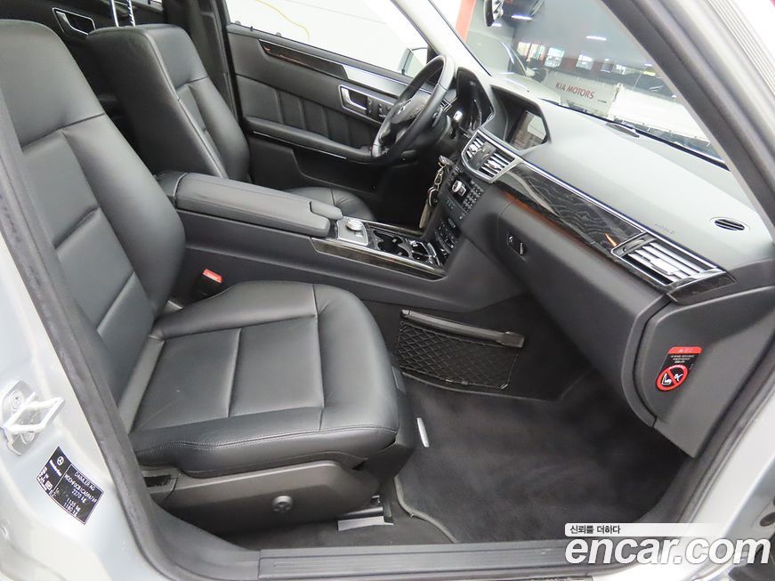 Mercedes-Benz E-Class 2012