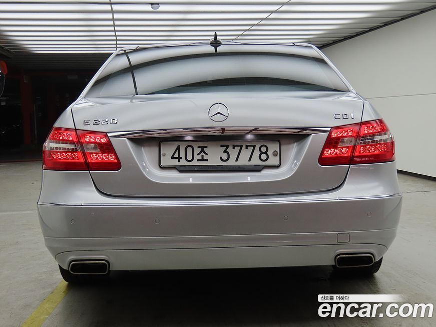 Mercedes-Benz E-Class 2012