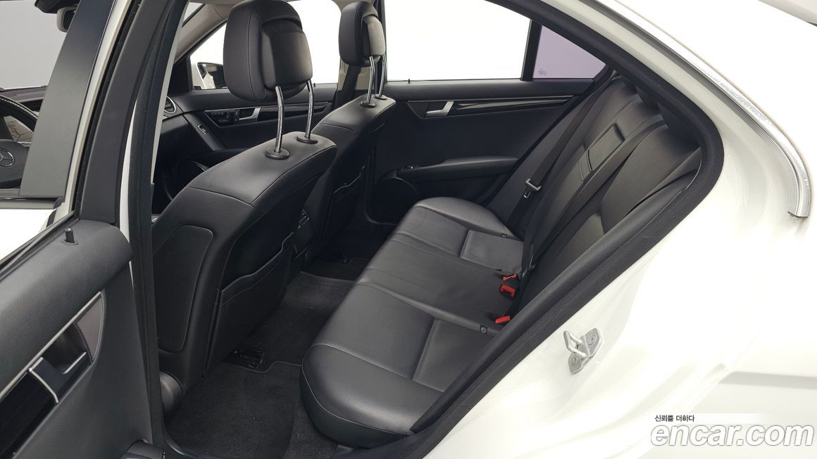 Mercedes-Benz C-Class 2013