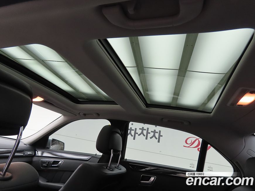 Mercedes-Benz E-Class 2012