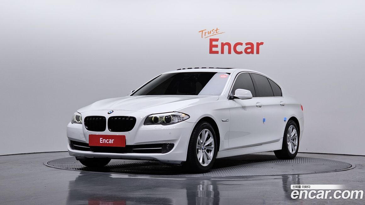 BMW 5-Series 2011