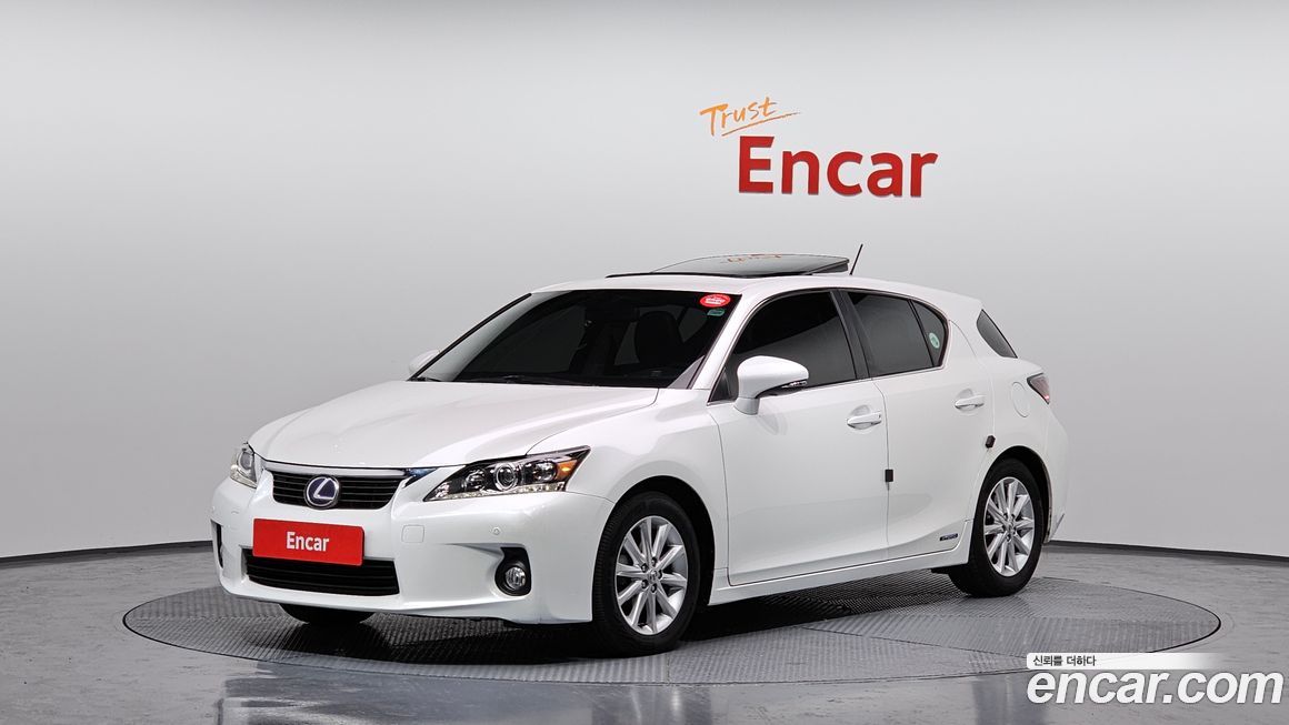 Lexus CT200h 2012
