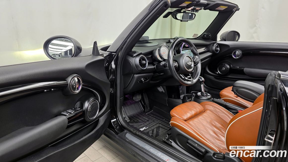 Mini Cooper Convertible 2018