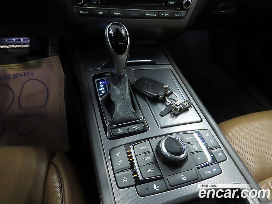 Hyundai Genesis 2016