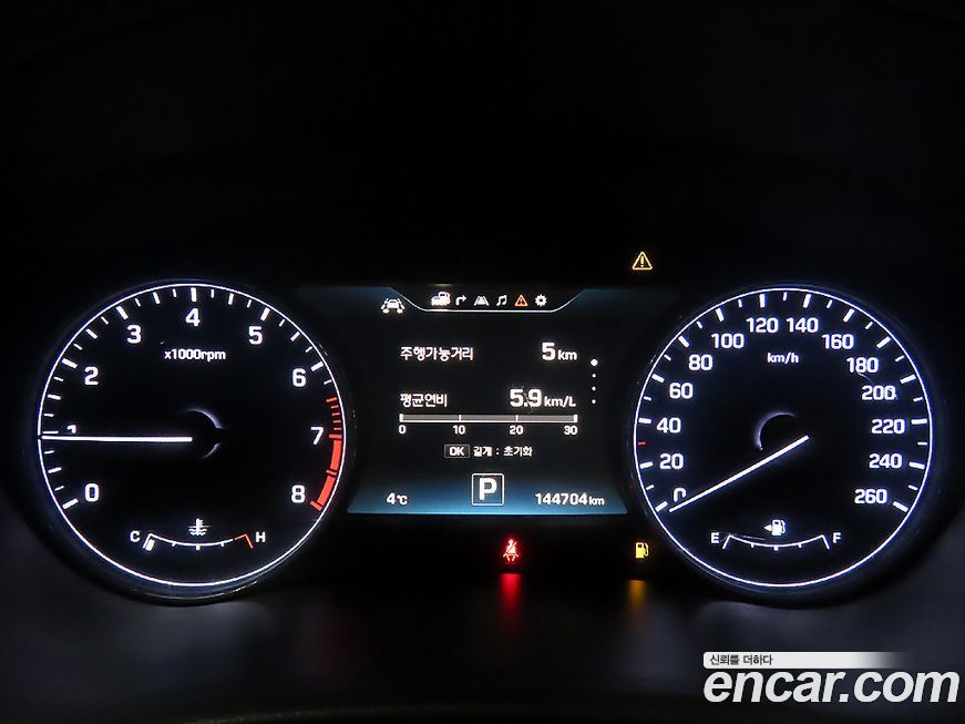 Hyundai Genesis 2016