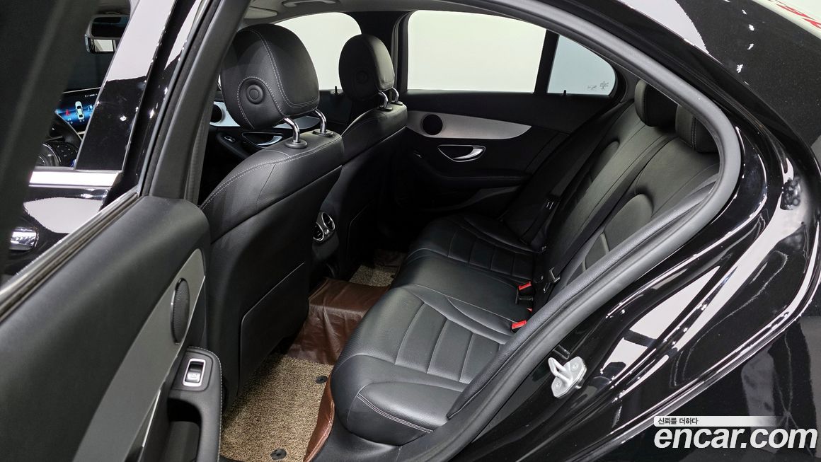 Mercedes-Benz C-Class 2016