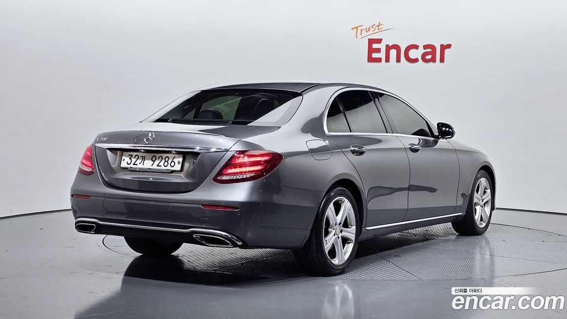 Mercedes-Benz E-Class 2017