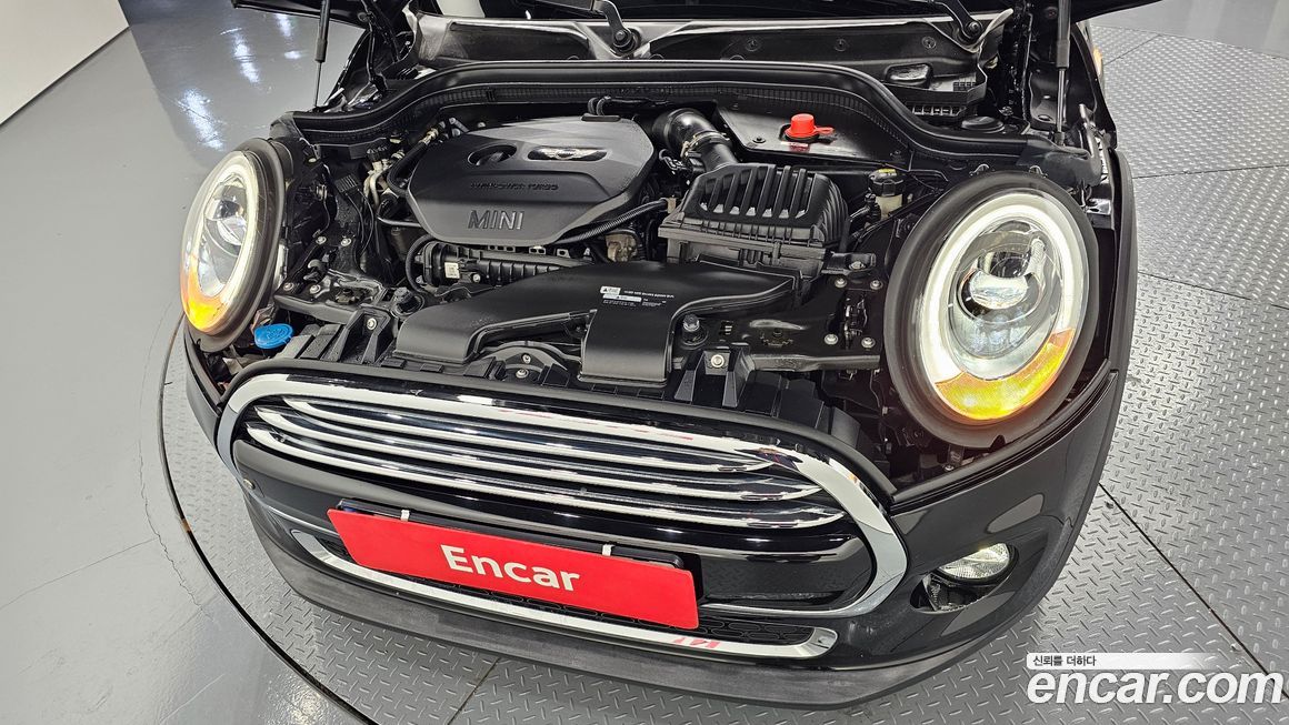 Mini Cooper Convertible 2018