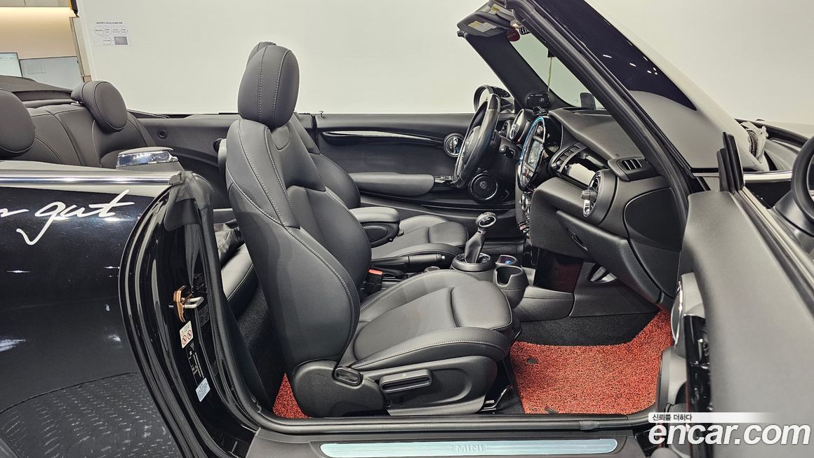 Mini Cooper Convertible 2018