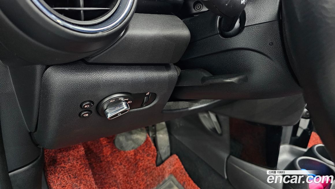 Mini Cooper Convertible 2018