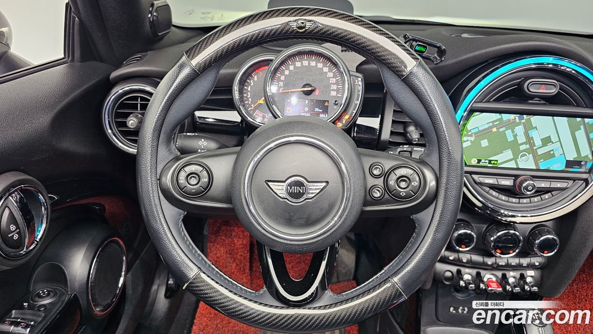 Mini Cooper Convertible 2018