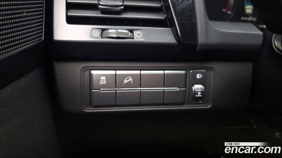 KG_Mobility_Ssangyong Rexton 2020