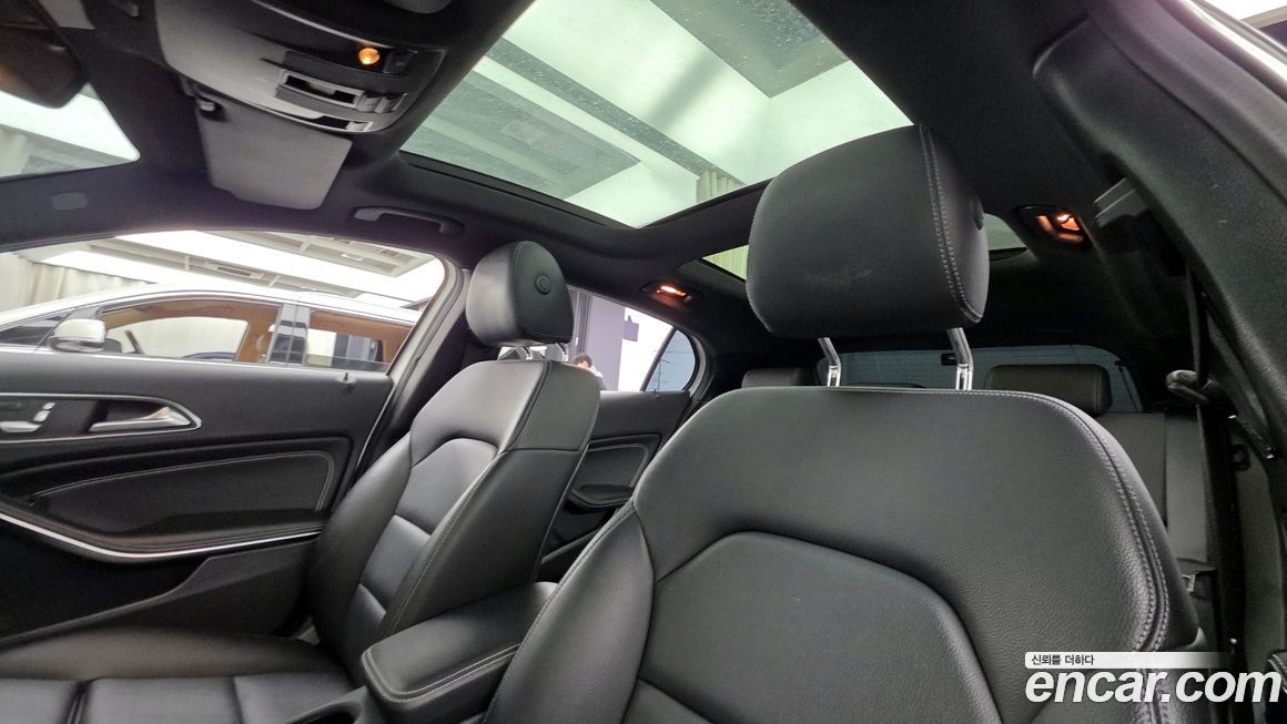 Mercedes-Benz GLA-Class 2019