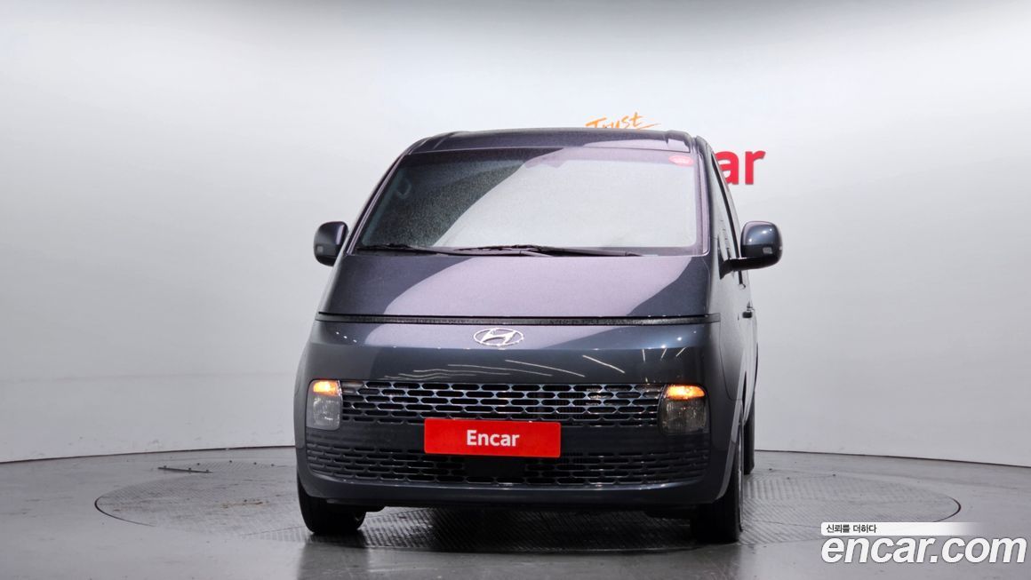 Hyundai Staria 2023