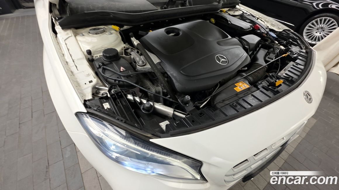 Mercedes-Benz GLA-Class 2019