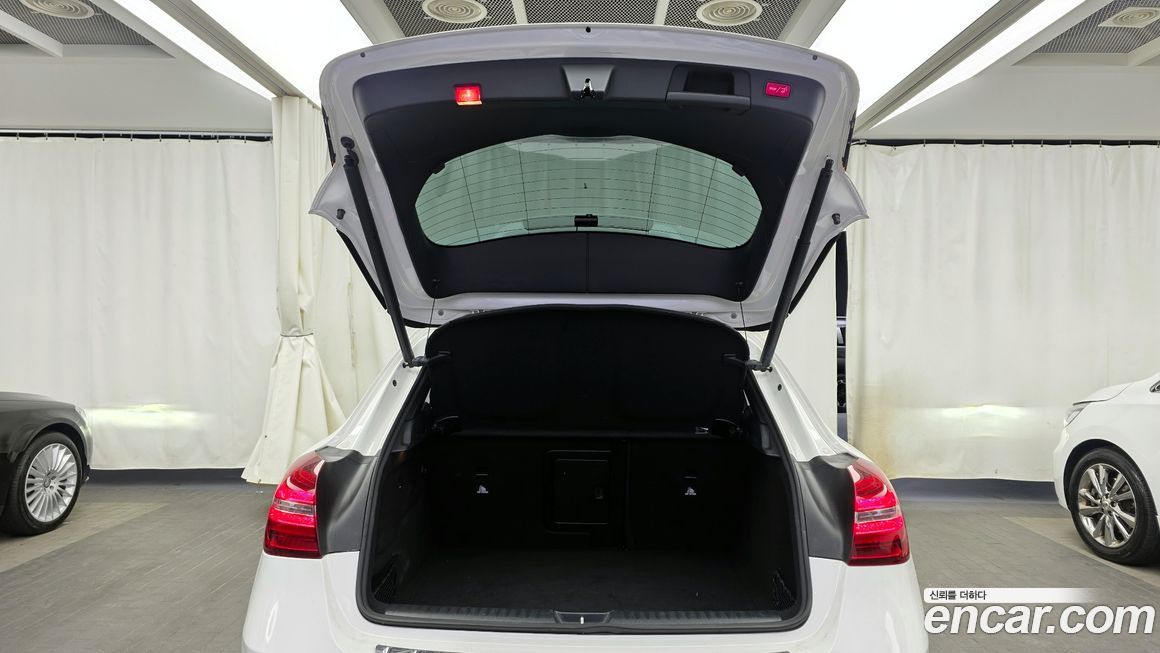 Mercedes-Benz GLA-Class 2019