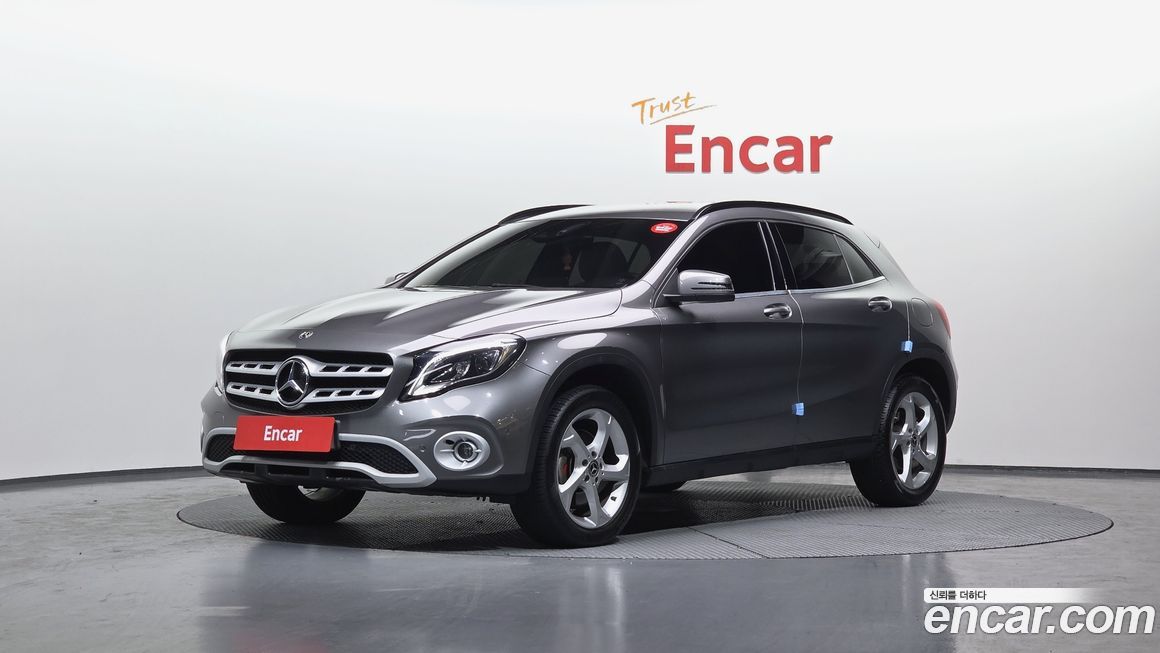 Mercedes-Benz GLA-Class 2019